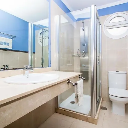 Βίλα In Playa Blanca Sleeps 8 Includes Swimming Pool Air Con And Wifi 6